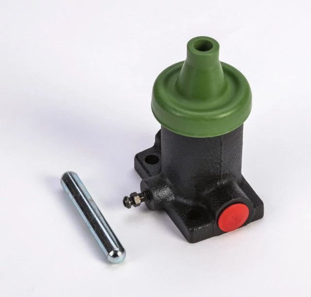 1348800C1 - OEM MASTER CYLINDER - CASE CONSTRUCTION