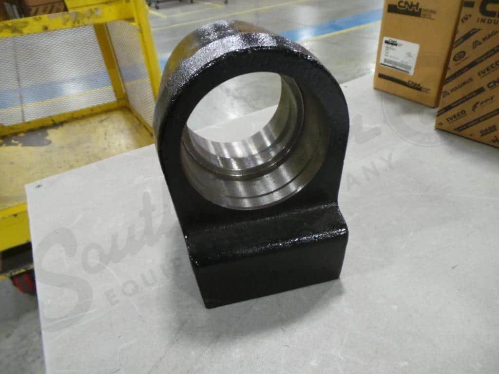 399447A1 - OEM PTO HANGER BEARING HOUSING - CASE CONSTRUCTION