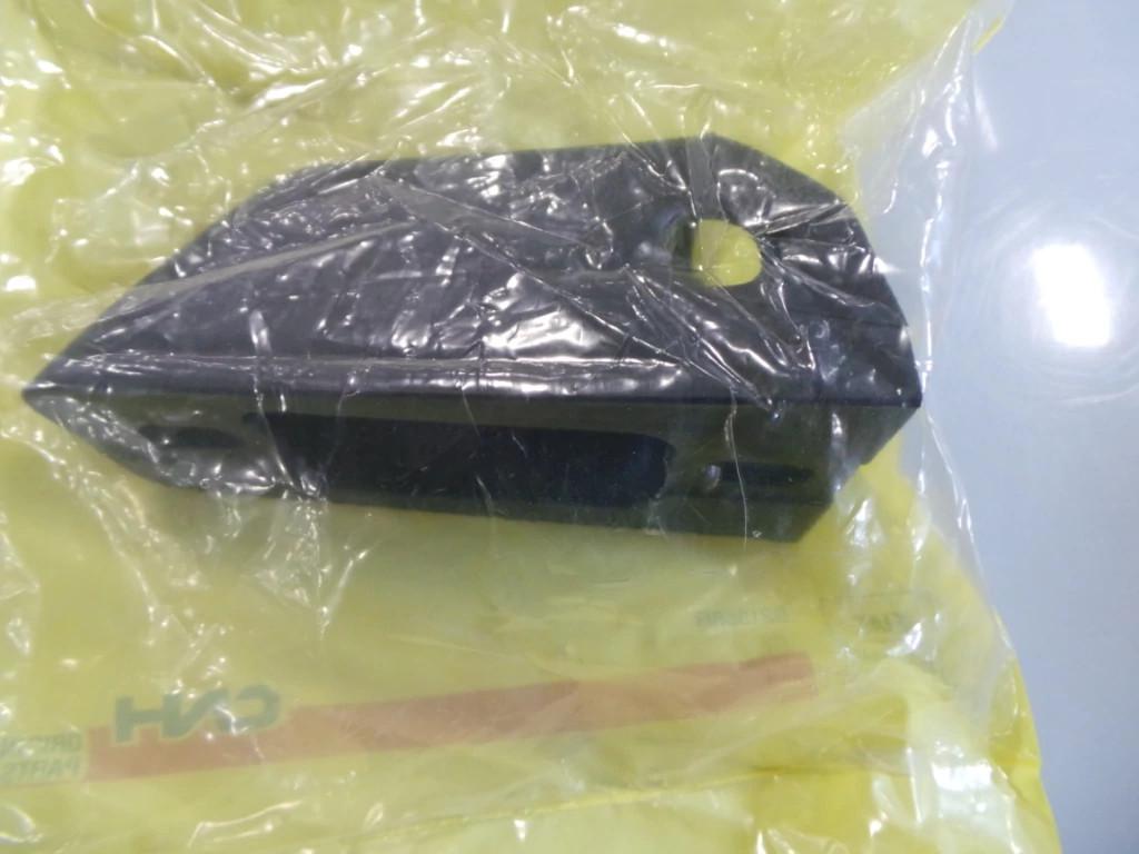 405740A1 - OEM COVER LATCHBACK WINDOW - CASE CONSTRUCTION