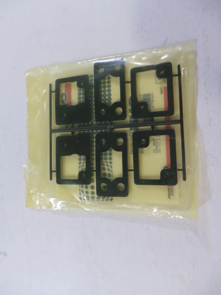 411915A1 - OEM KIT BUSH PLATE (REAR WINDOW) - CASE CONSTRUCTION