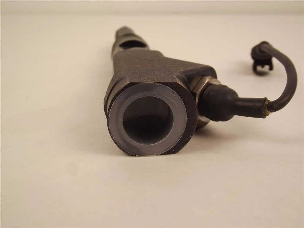 504170810R - OEM REMANUFACTURED FUEL INJECTION NOZZLE - CASE CONSTRUCTION