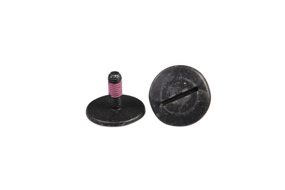 82013304 - OEM SCREW - CASE CONSTRUCTION