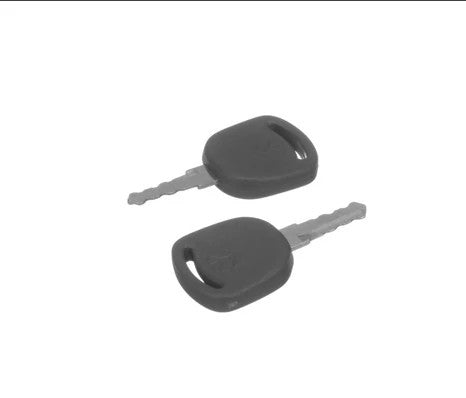 82030143 - OEM IGNITION KEY - CASE CONSTRUCTION