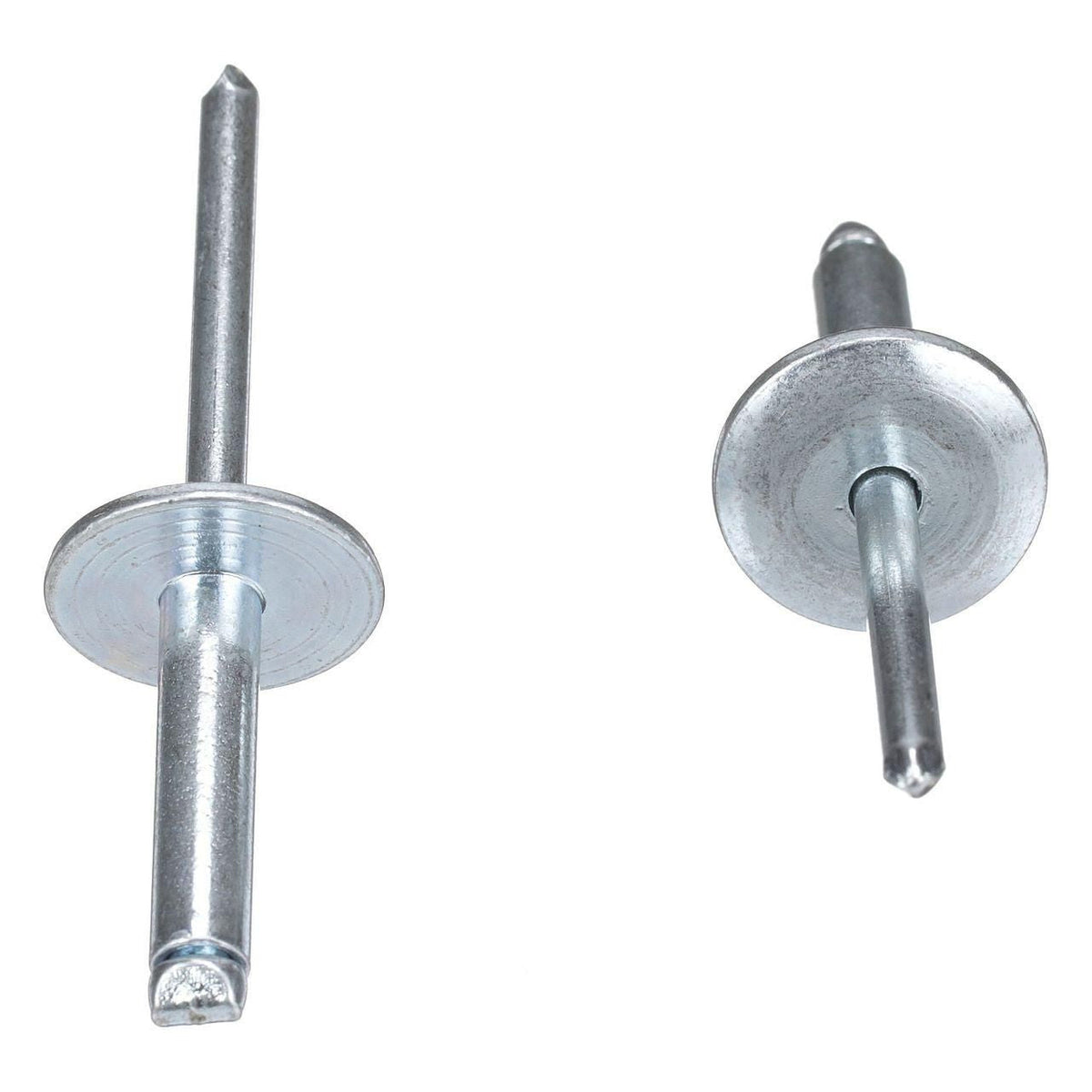 84069248 - OEM RIVET - CASE CONSTRUCTION