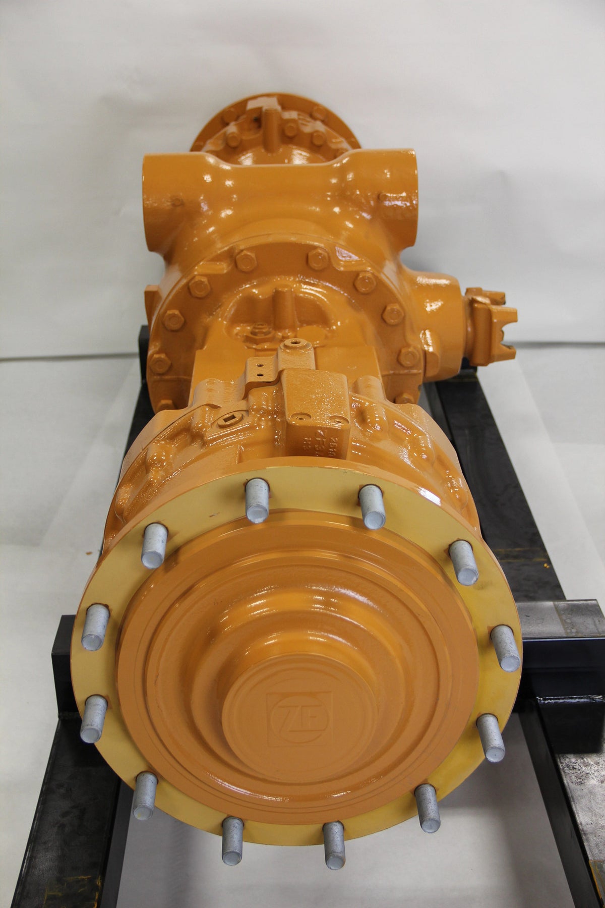84234387R - OEM REMANUFACTURED REAR AXLE - CASE CONSTRUCTION