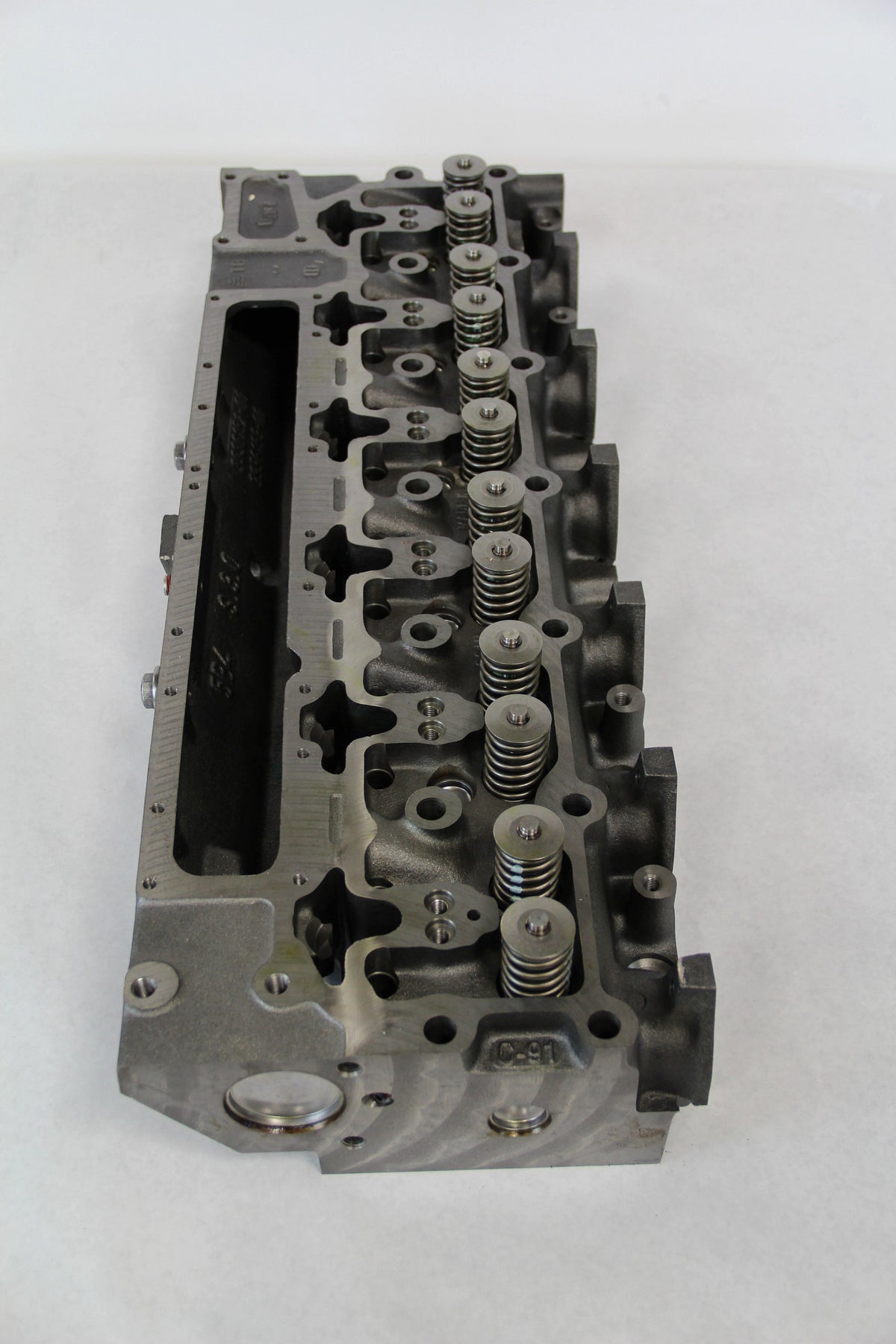 84262945R - OEM REMANUFACTURED CYLINDER HEAD - CASE CONSTRUCTION
