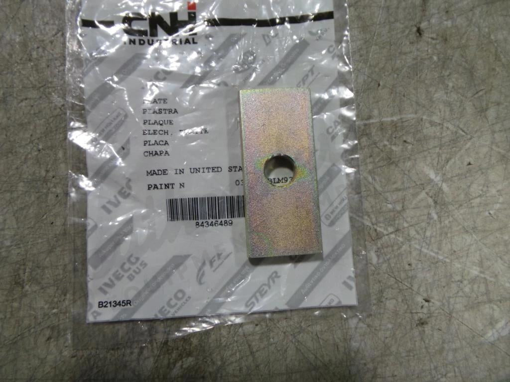 84346489 - OEM PLATE TUBE CLAMP - CASE CONSTRUCTION