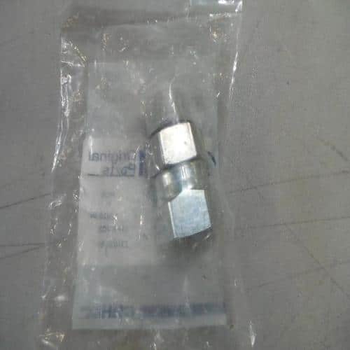 85805124 - OEM HYDRAULIC CONNECTOR 1-14 ORFS X 7/8-14 ORB - CASE CONSTRUCTION