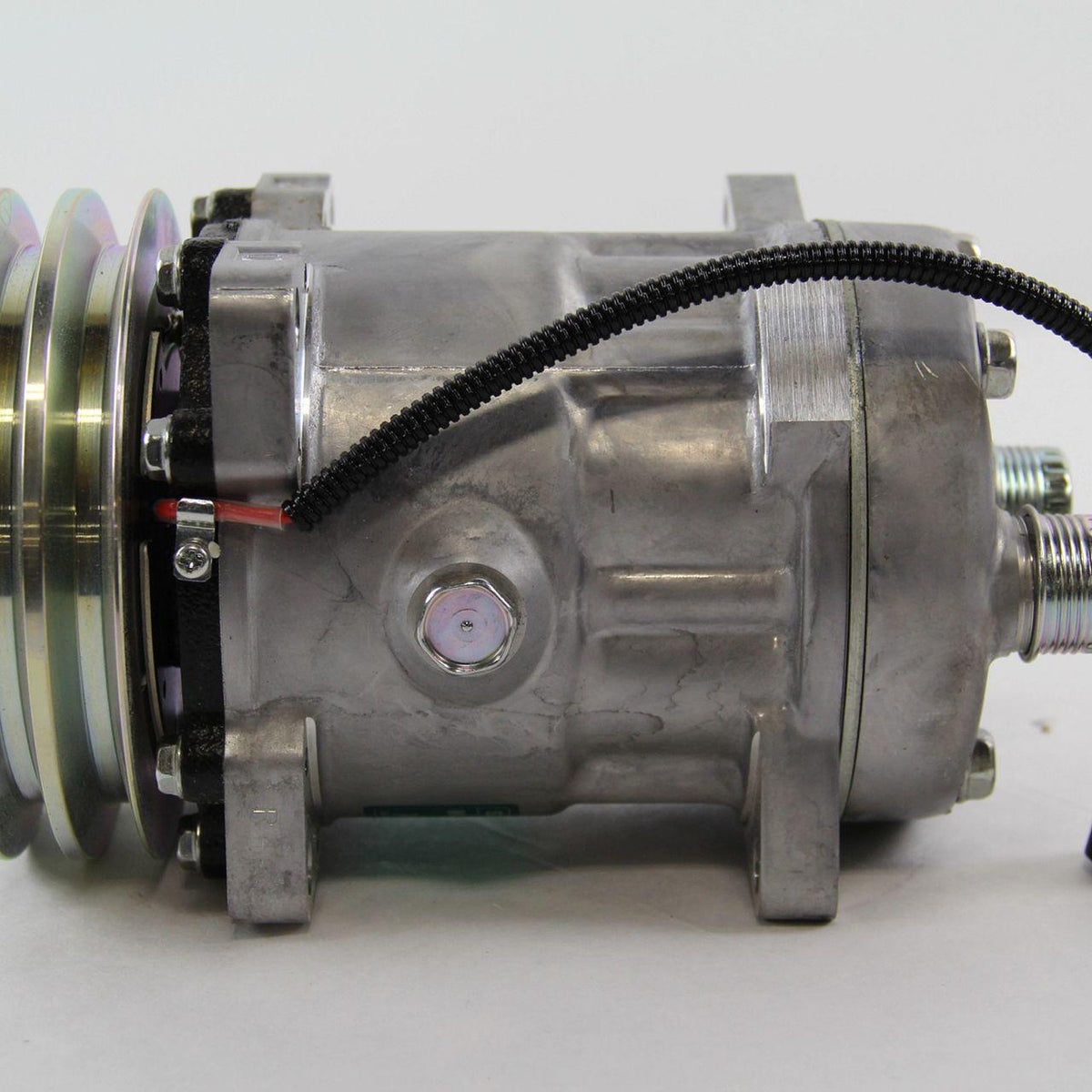 85812045R - OEM REMANUFACTURED AC COMPRESSOR - CASE CONSTRUCTION