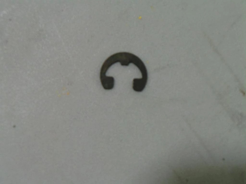 86000439 - OEM SNAP RING - CASE CONSTRUCTION