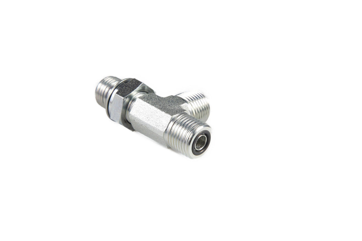 86579701 - OEM TEE FITTING 11/16IN-16 ORFS X M16 X 1.5 ORB RUN - CASE CONSTRUCTION