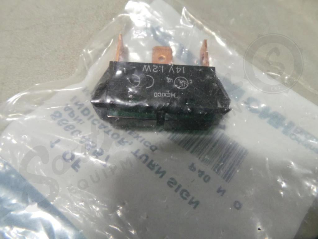 86604657 - OEM INDICATOR TURN SIGNAL - CASE CONSTRUCTION