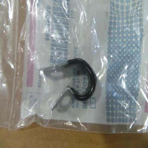 86625035 - OEM 12.7MM COATED 7.1MM BOLT HOLE P-TYPE CLAMP - CASE CONSTRUCTION