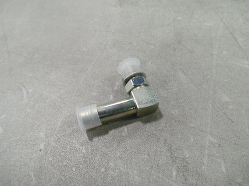 86705580 - OEM ELBOW 90 CONNECTOR 1/2 BARB X 9/16 - CASE CONSTRUCTION