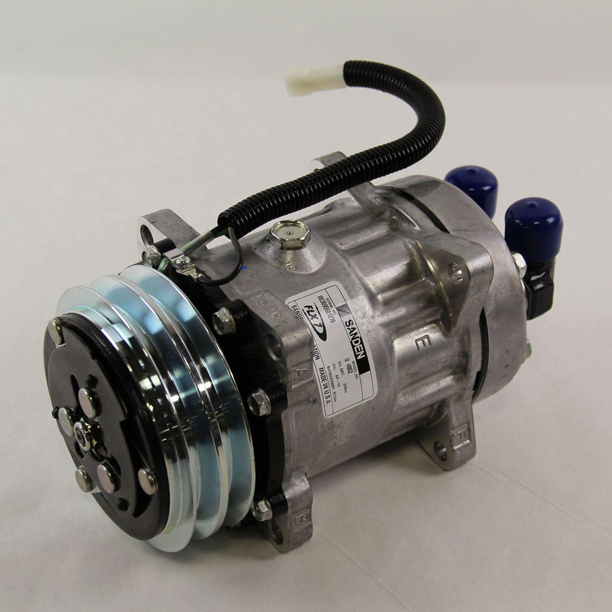 87522165R - OEM REMANUFACTURED COMPRESSOR 24V - CASE CONSTRUCTION