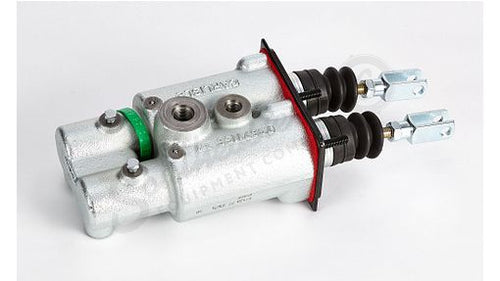 87714038 - OEM MASTER CYLINDER 130.25MM STROKE - CASE CONSTRUCTION