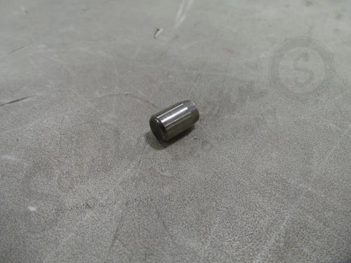J900257 - OEM PIN - CASE CONSTRUCTION