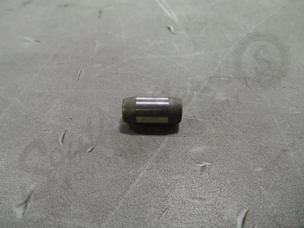 J901846 - OEM PIN - CASE CONSTRUCTION
