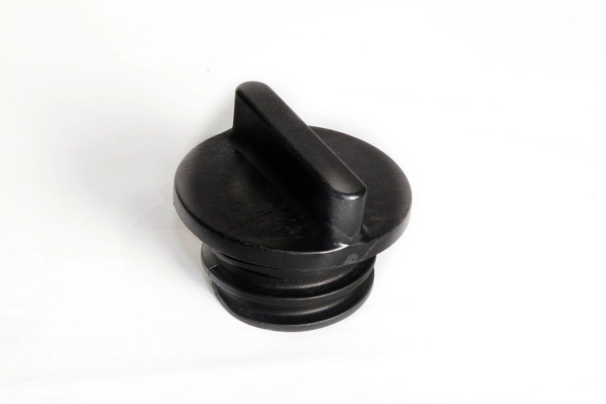J902468 - OEM FILLER CAP - CASE CONSTRUCTION