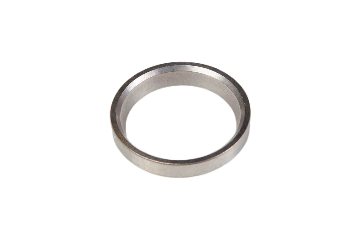 J904105 - OEM VALVE SEAT - CASE CONSTRUCTION