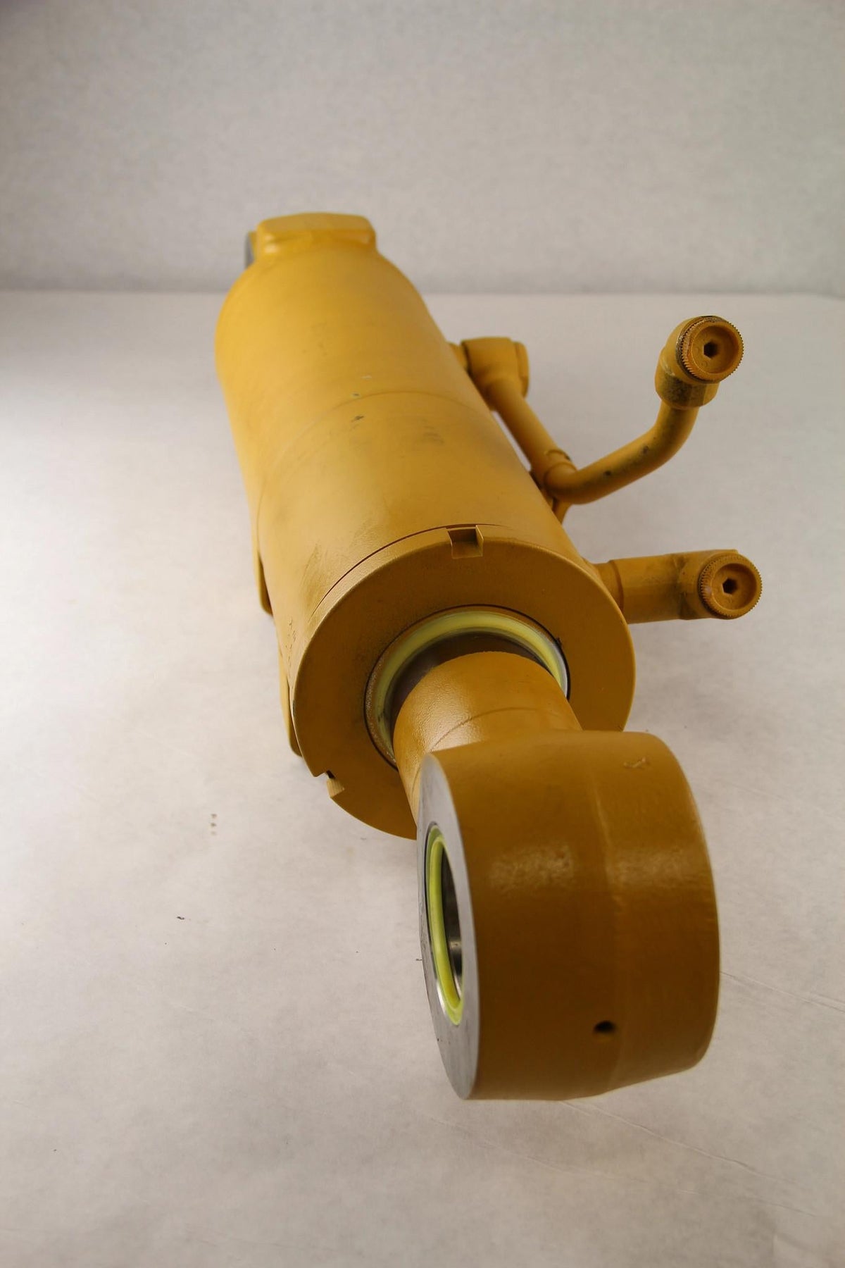 KMV18480R - OEM REMANUFACTURED HYDRAULIC CYLINDER - CASE CONSTRUCTION