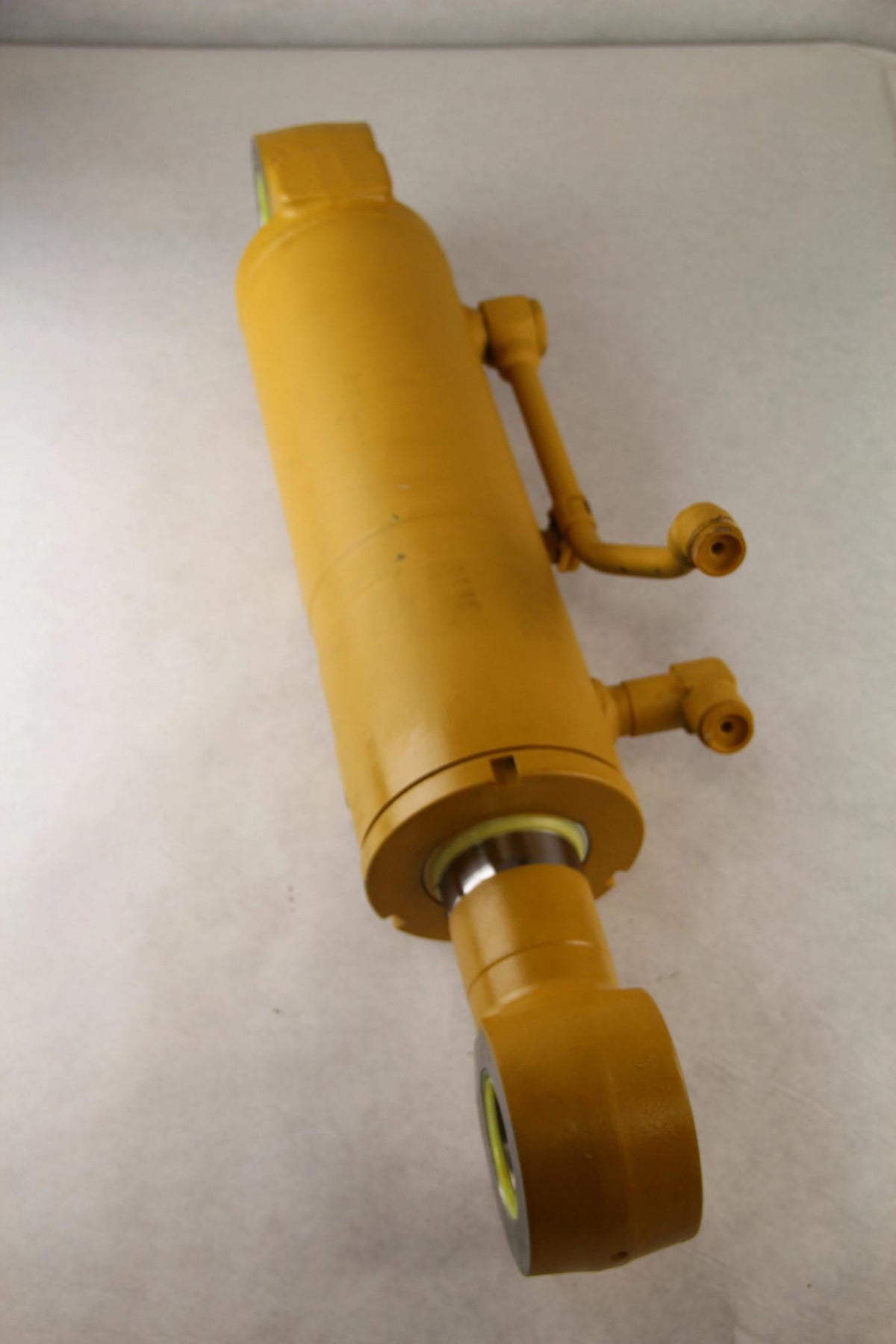 KMV18480R - OEM REMANUFACTURED HYDRAULIC CYLINDER - CASE CONSTRUCTION