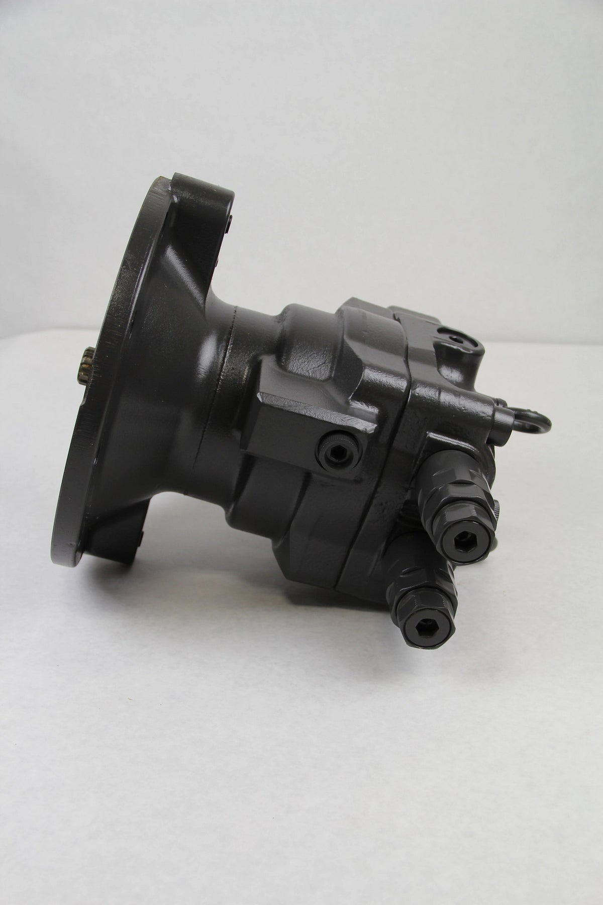 LJ015900R - OEM REMANUFACTURED HYDRAULIC MOTOR - CASE CONSTRUCTION