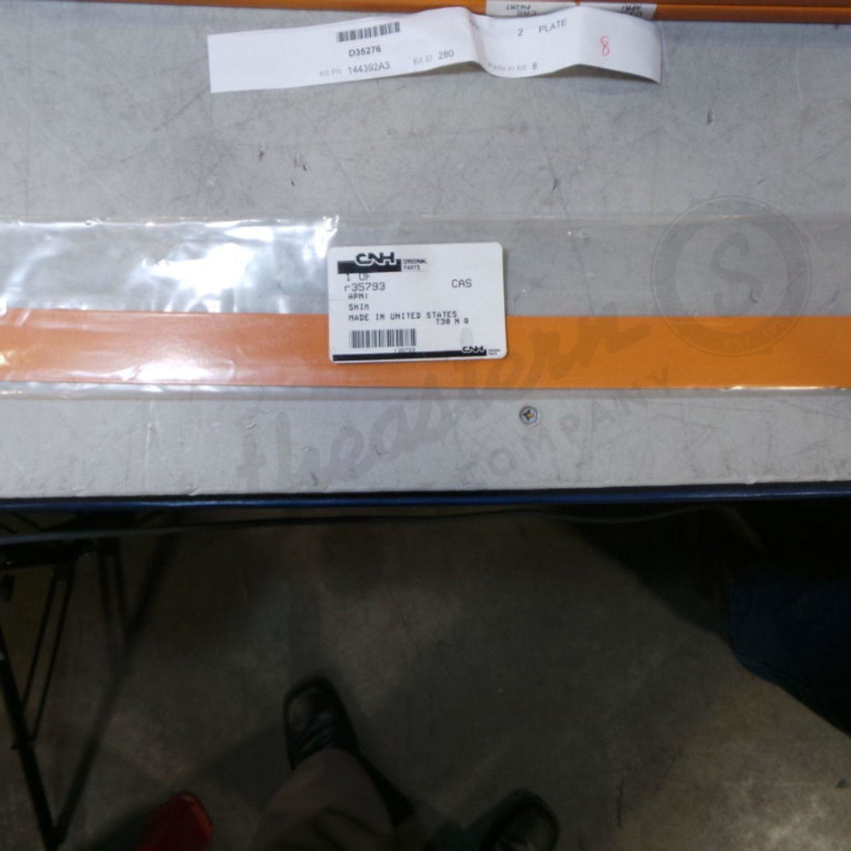 R35793 - OEM SHIM - CASE CONSTRUCTION
