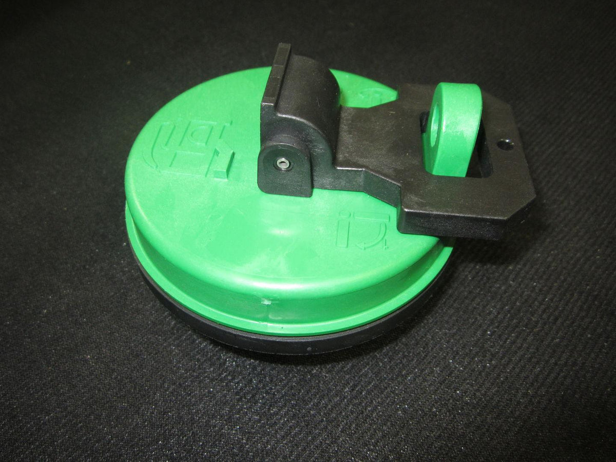 1001080707 - OEM LOCKING FUEL CAP - JLG