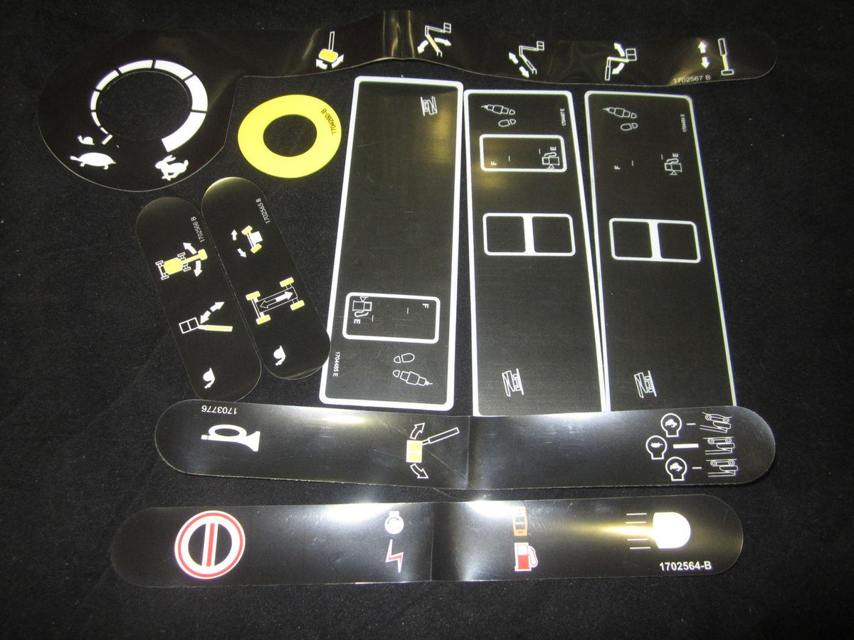1001109194 - OEM PLATFORM CONSOLE DECAL KIT - JLG