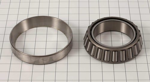 7001947 - OEM BEARING CUP/CONE KIT - JLG