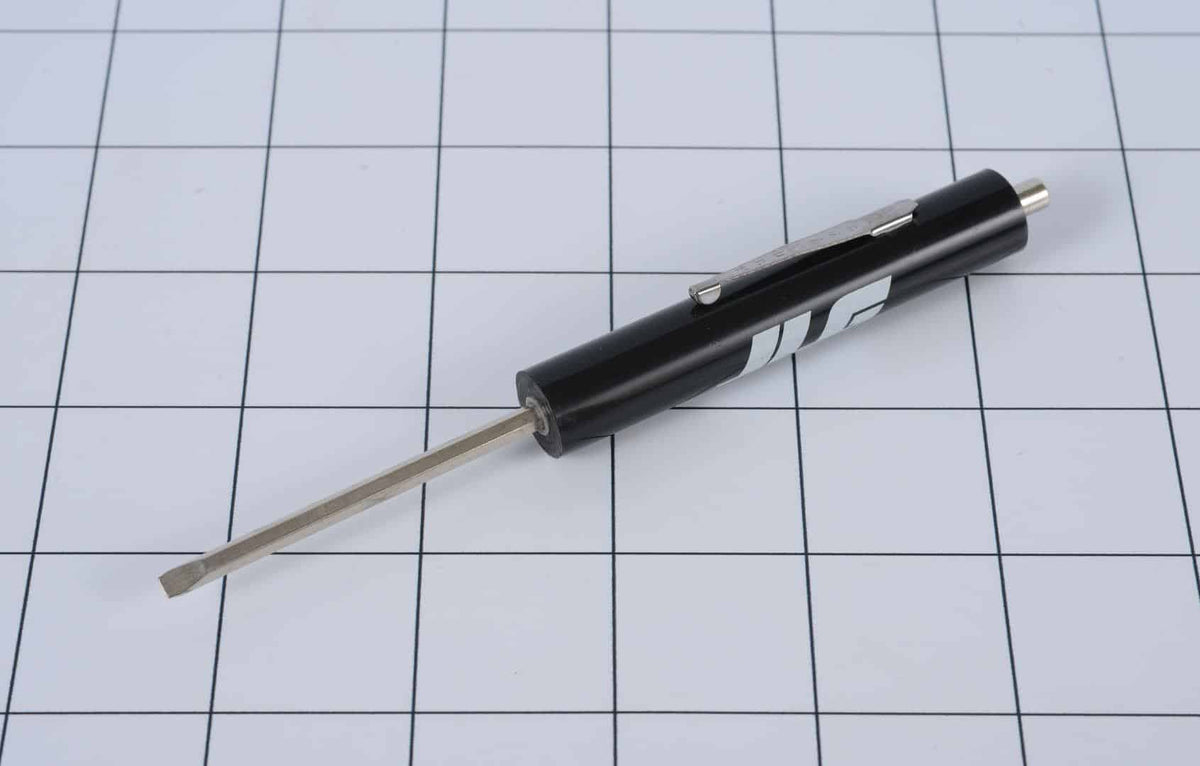 7016654 - OEM POCKET MAGNETIC SCREWDRIVER - JLG
