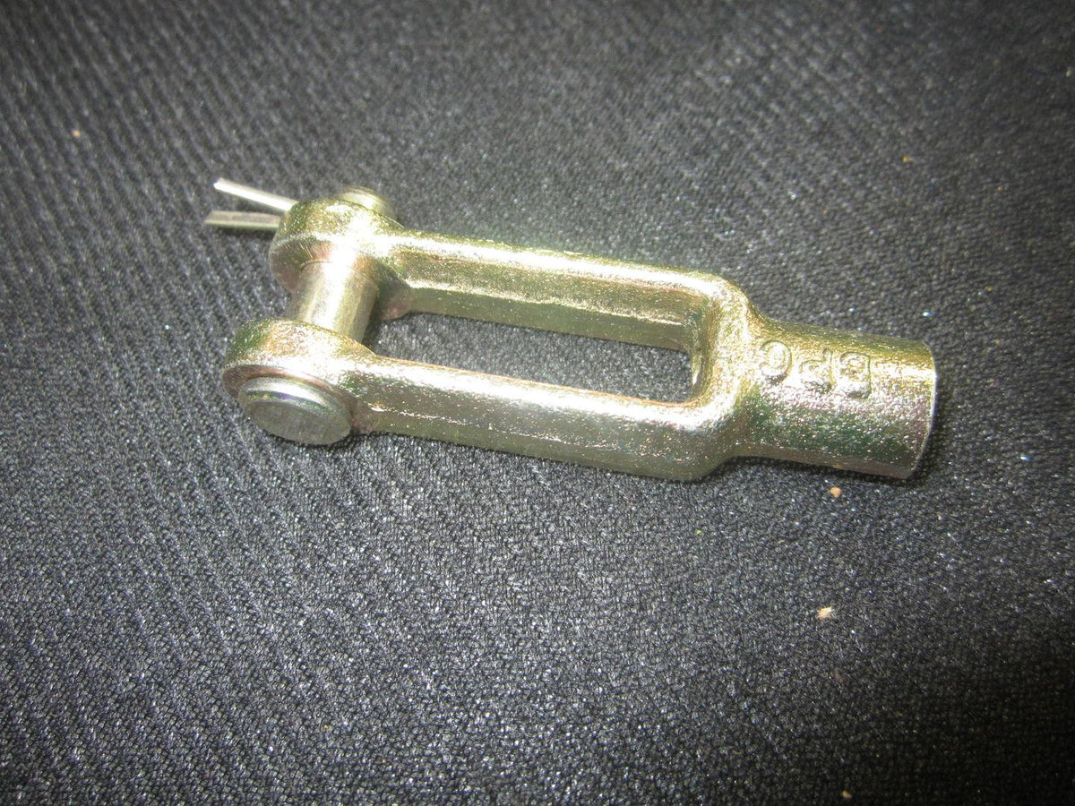 GN21130GT - OEM GN-CLEVIS YOKE WITH PIN - JLG