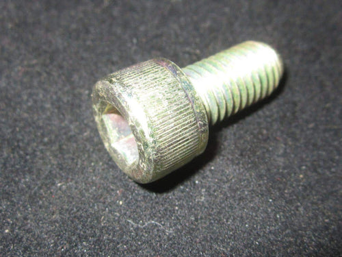GN62476GT - OEM SHC M10X1.5X20MM GN-SCREW - JLG