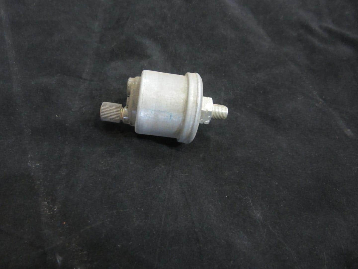 GN7-169-09GT - OEM ENGINE OIL PRESSURE SENDER - JLG