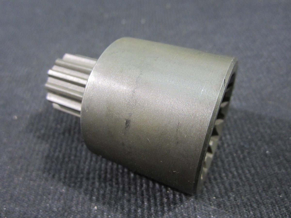 GN7126524GT - OEM GN-DR SLEEVE ADAPTOR - JLG