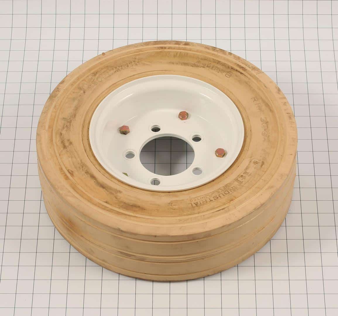 SJ108876 - OEM TIRE/WHEEL ASSEMBLY NON - JLG