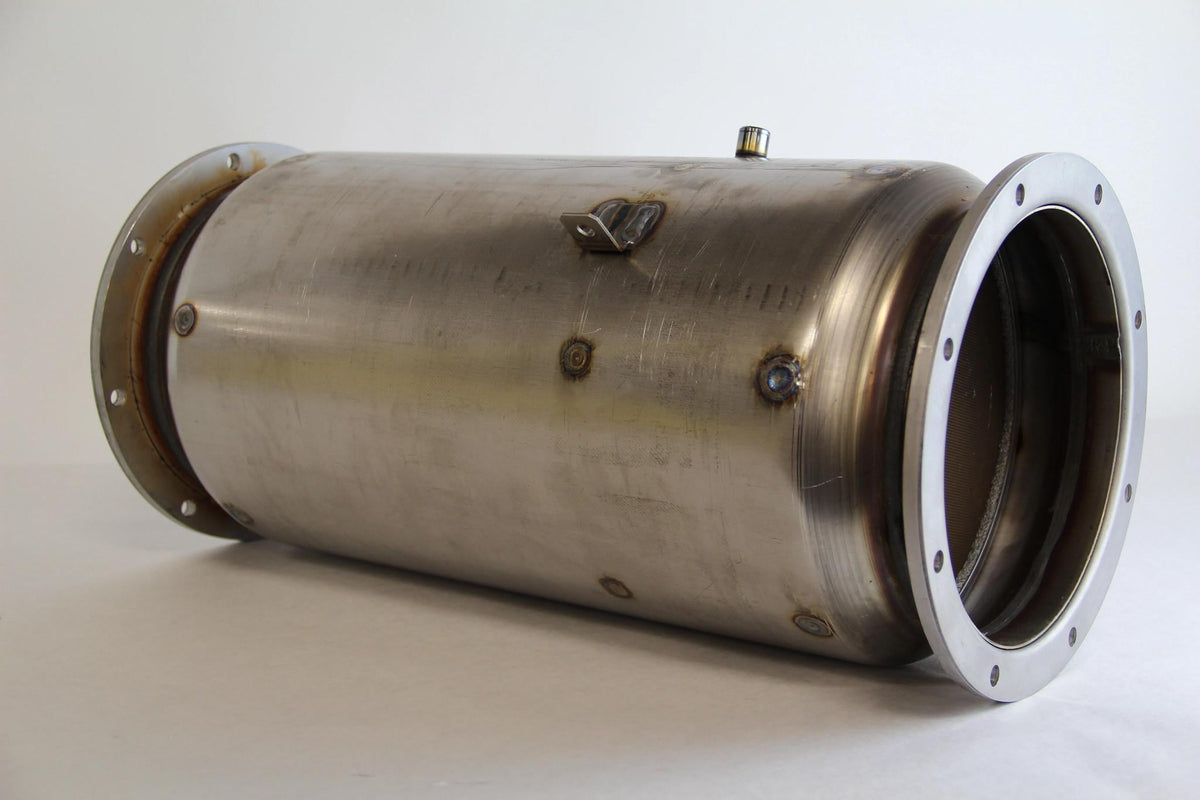 VHS1805E0880R - OEM REMANUFACTURED DIESEL FILTER - CASE CONSTRUCTION