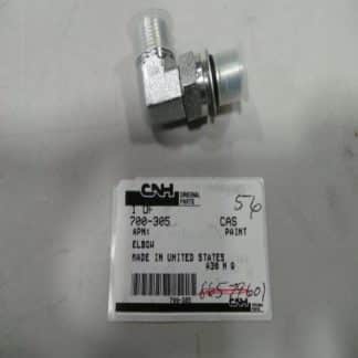 Case Construction Fitting M18-1.5 ORB x 13/16in-18 ORFS 90 Degree 86579691 title