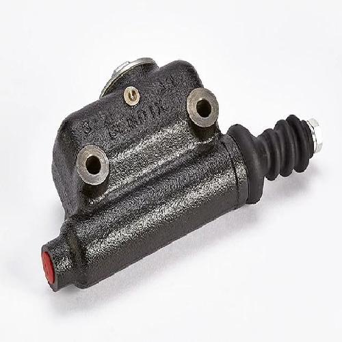 MASTER CYLINDER